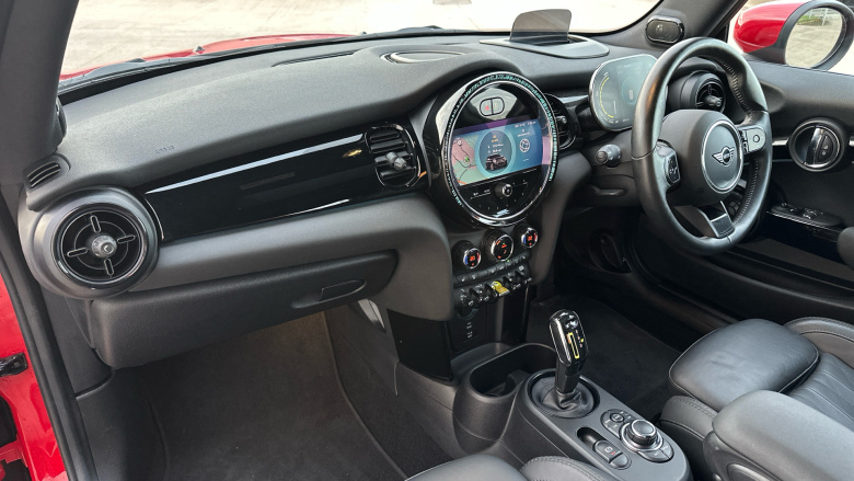 MINI Hatchback 135kW Cooper S Level 3 33kWh 3dr Auto Electric Hatchback